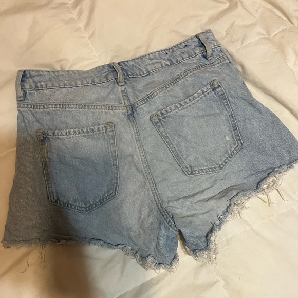 Dynamite Claudia mom shorts - Picture 2 of 4